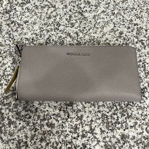 Micheal Kors Wallet